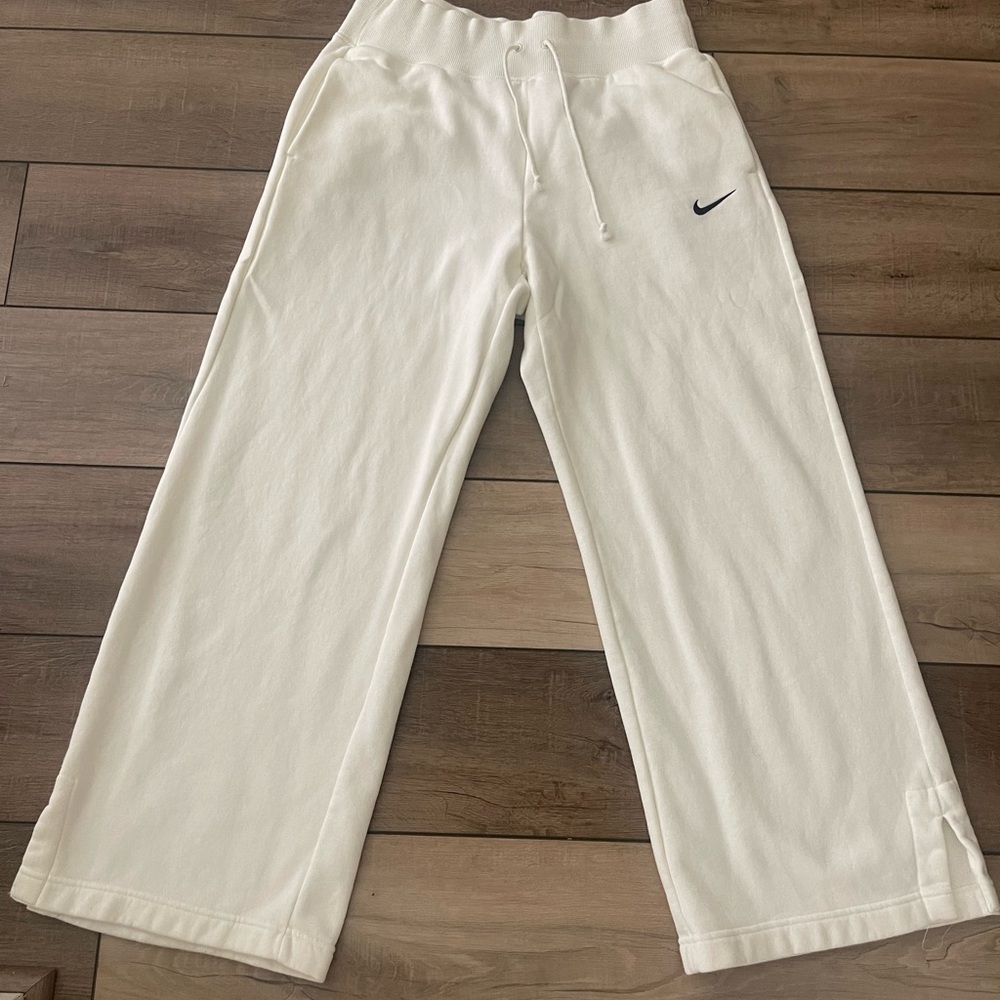 Nike Sportswear Phoenix Fleece Women's High-Waisted Wide-Leg Sweatpants